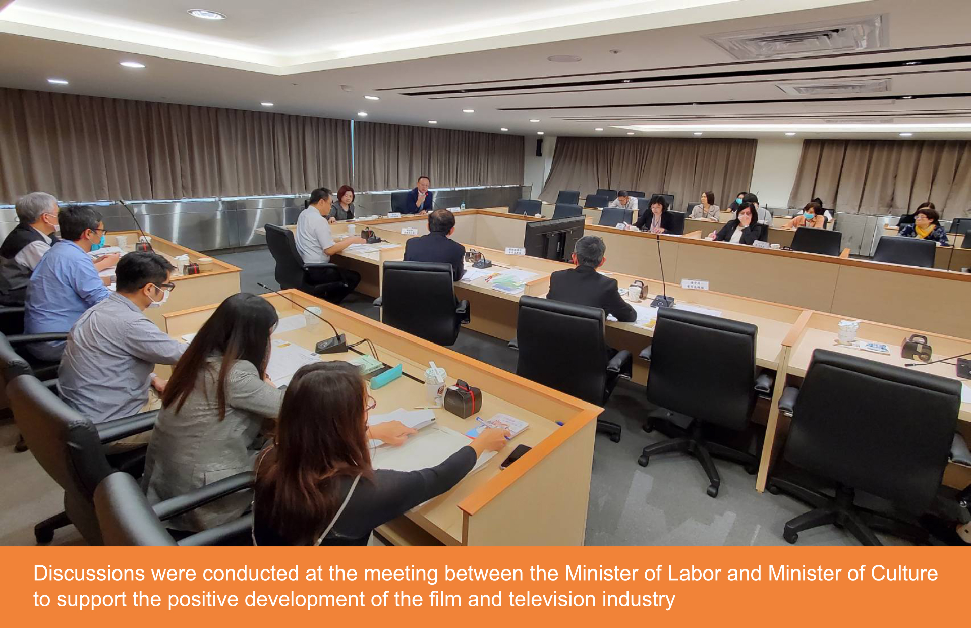 Taiwan's Ministers of Labor and Culture Meet to Build a Sound Working Environment for the Film and Television Industry
