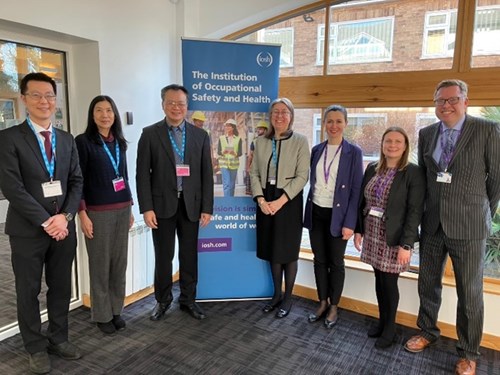 The Director General of the Occupational Safety and Health Administration of the MOL, Mr. Tsou Tzu-lien, visited the Institute of Occupational Safety and Health (IOSH) in the UK.