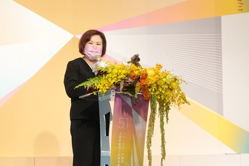 Minister Hsu Ming-Chun delivers a speech at the National Model (and Migrant) Worker Award Ceremony.