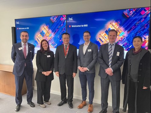 The Director General of the Occupational Safety and Health Administration of the MOL, Mr. Tsou Tzu-lien, visited the British Standards Institution (BSI) in the UK.
